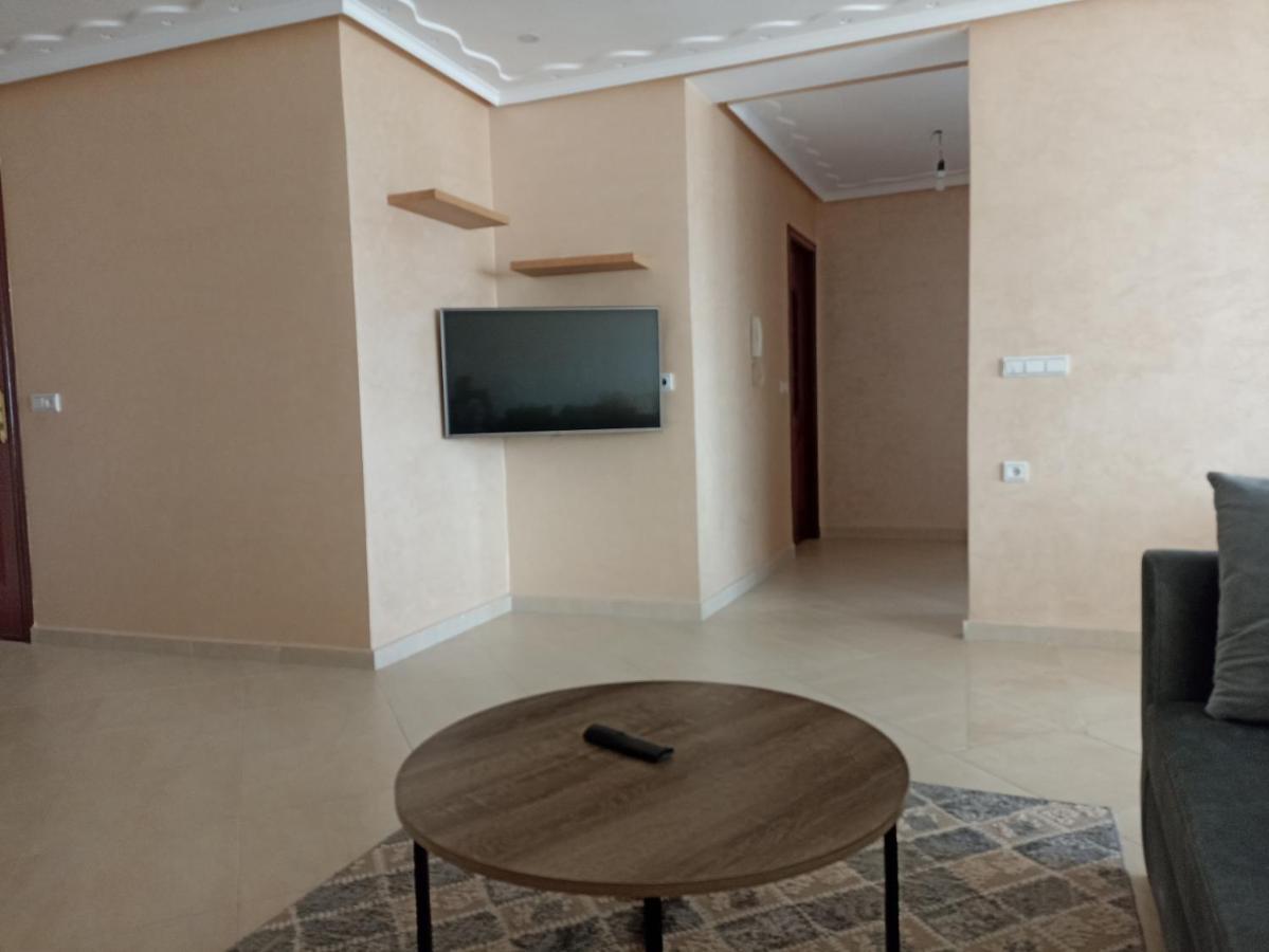 Appartement Familial Au Centre De Nador Ville المظهر الخارجي الصورة