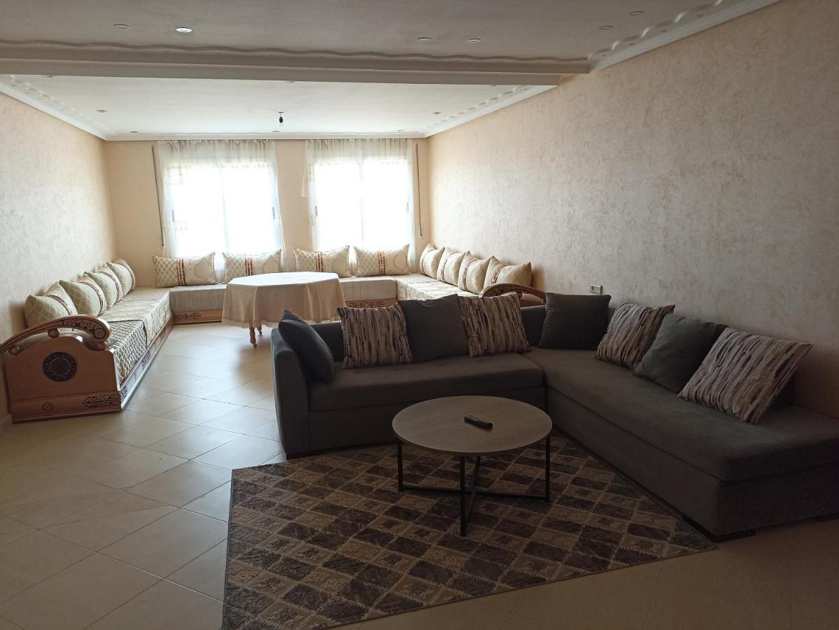 Appartement Familial Au Centre De Nador Ville المظهر الخارجي الصورة